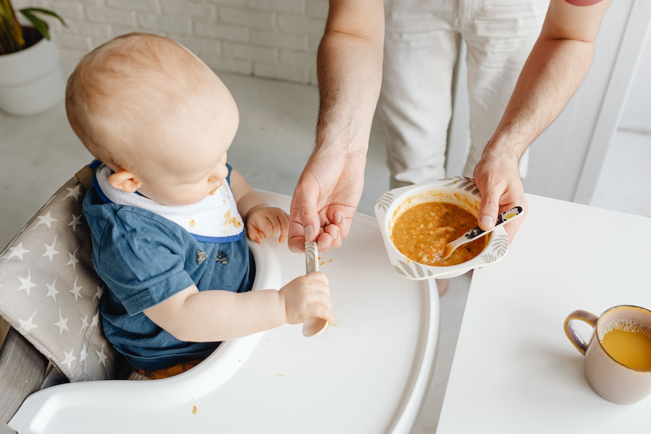 מרקי מזון-על לתינוקות הם ארוחות עמוסות ברכיבים תזונתיים התומכים בגדילתם ובהתפתחותם.